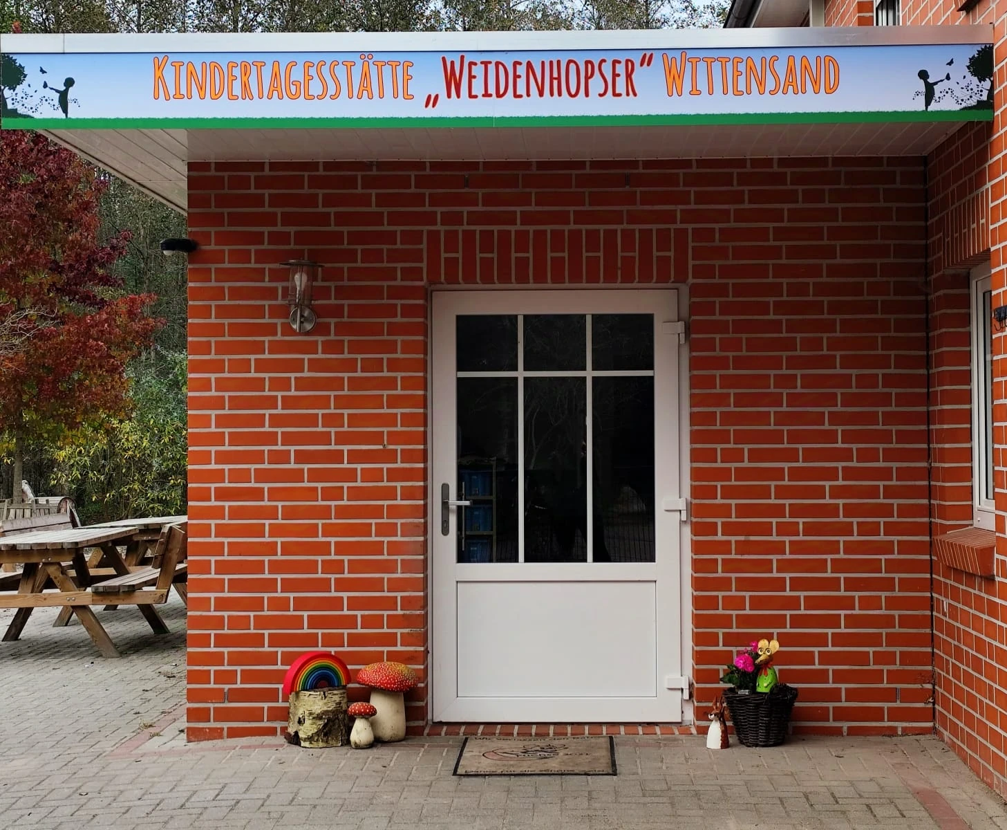 Blick auf das Kindergartengebäude